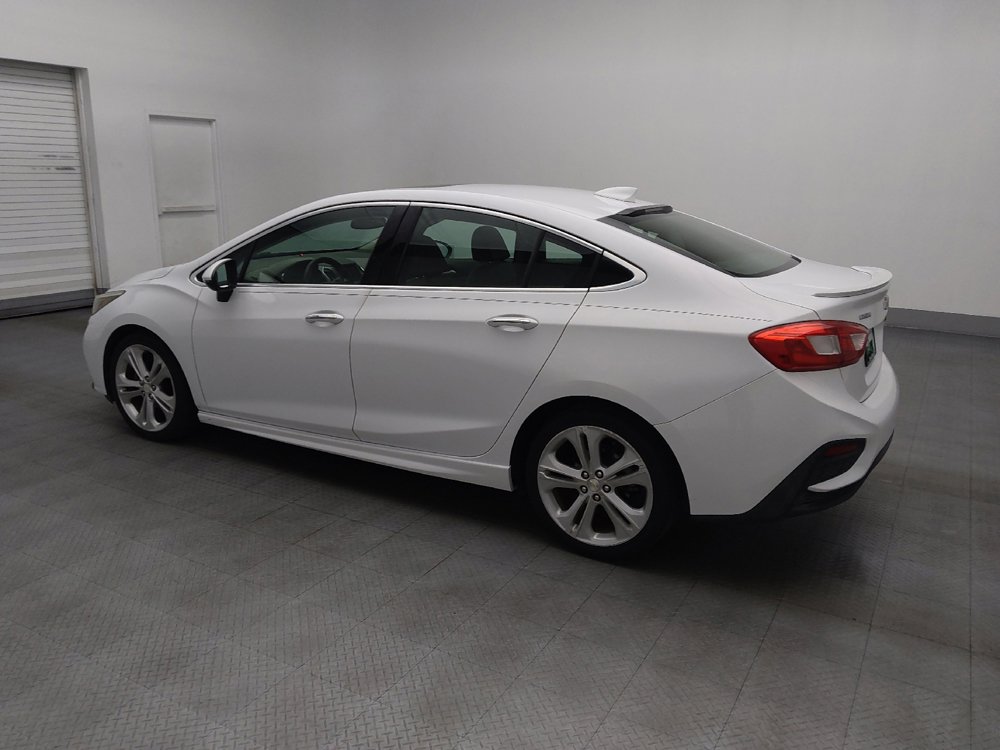 Used 2017 Chevrolet Cruze Premier FWD image 3