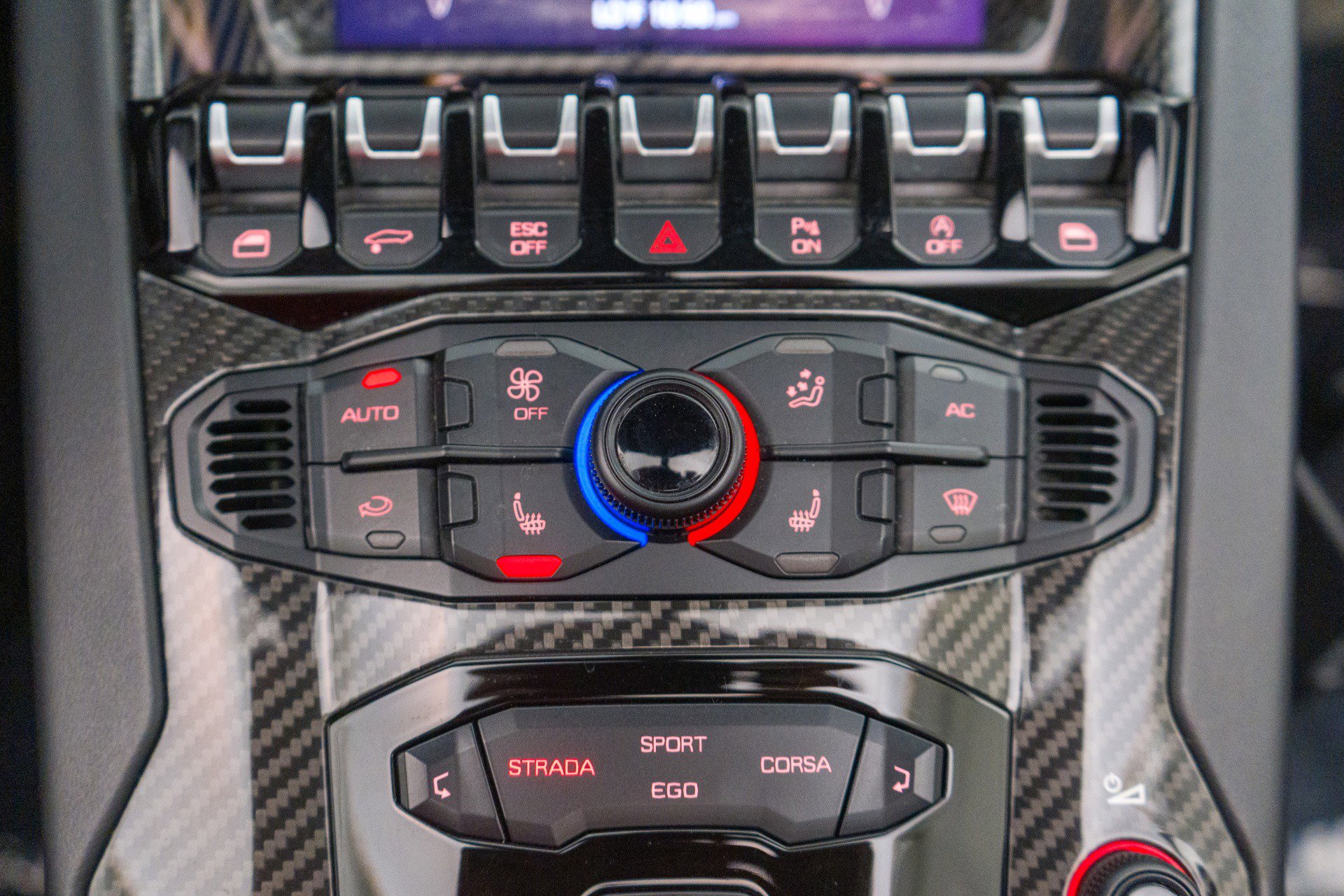 Used 2019 Lamborghini Aventador S image 28