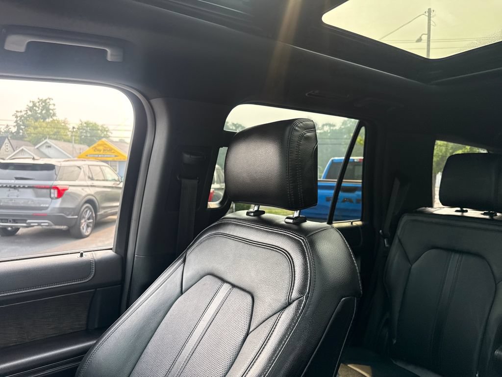 Used 2019 Ford Expedition Limited w/ Equipment Group 301A RWD image 45