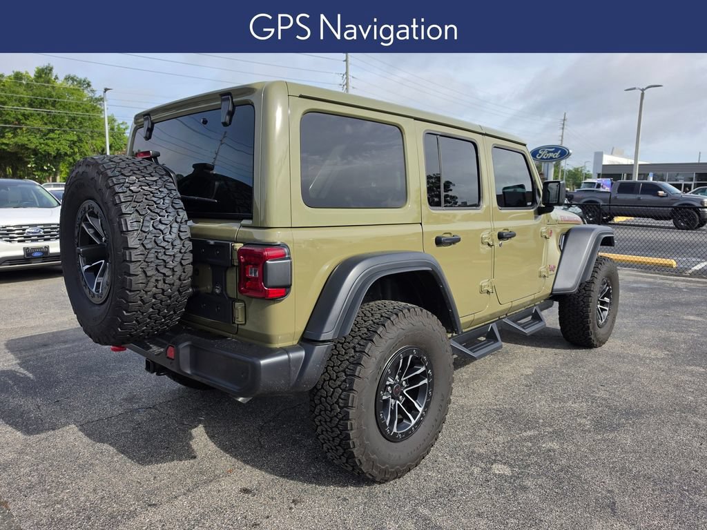 Used 2025 Jeep Wrangler Unlimited Rubicon w/ XTREMEE 35" Tire Package AWD/4WD image 3