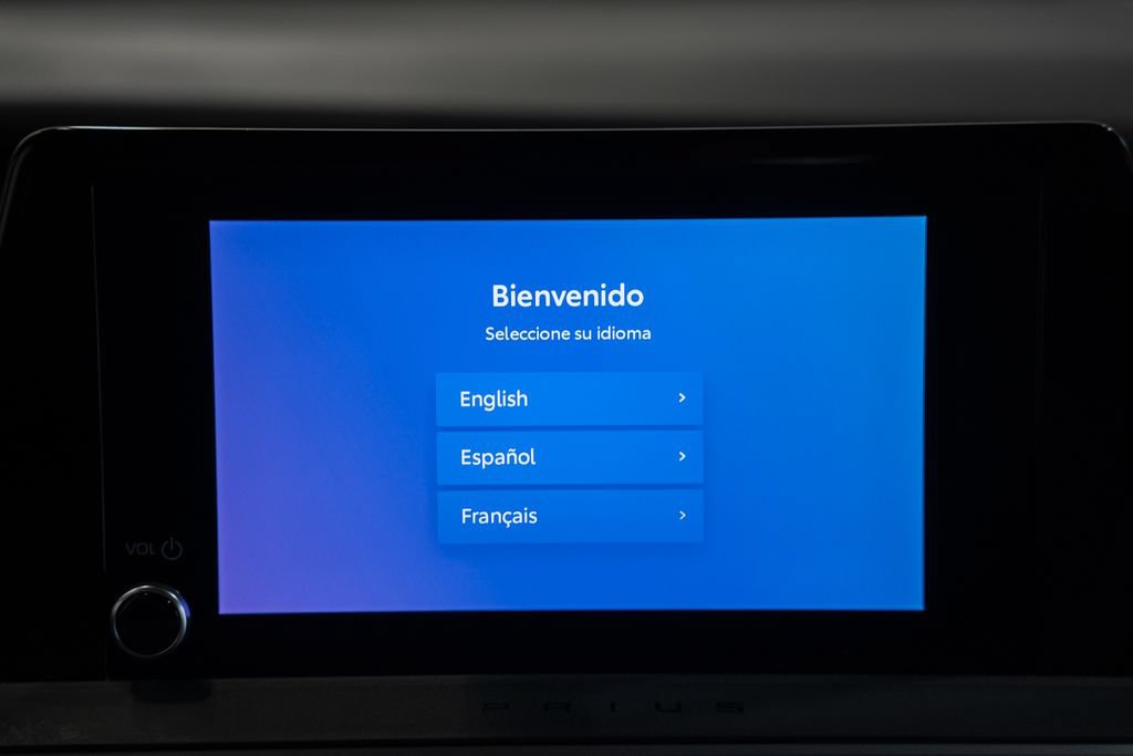 Used 2025 Toyota Prius LE FWD image 19