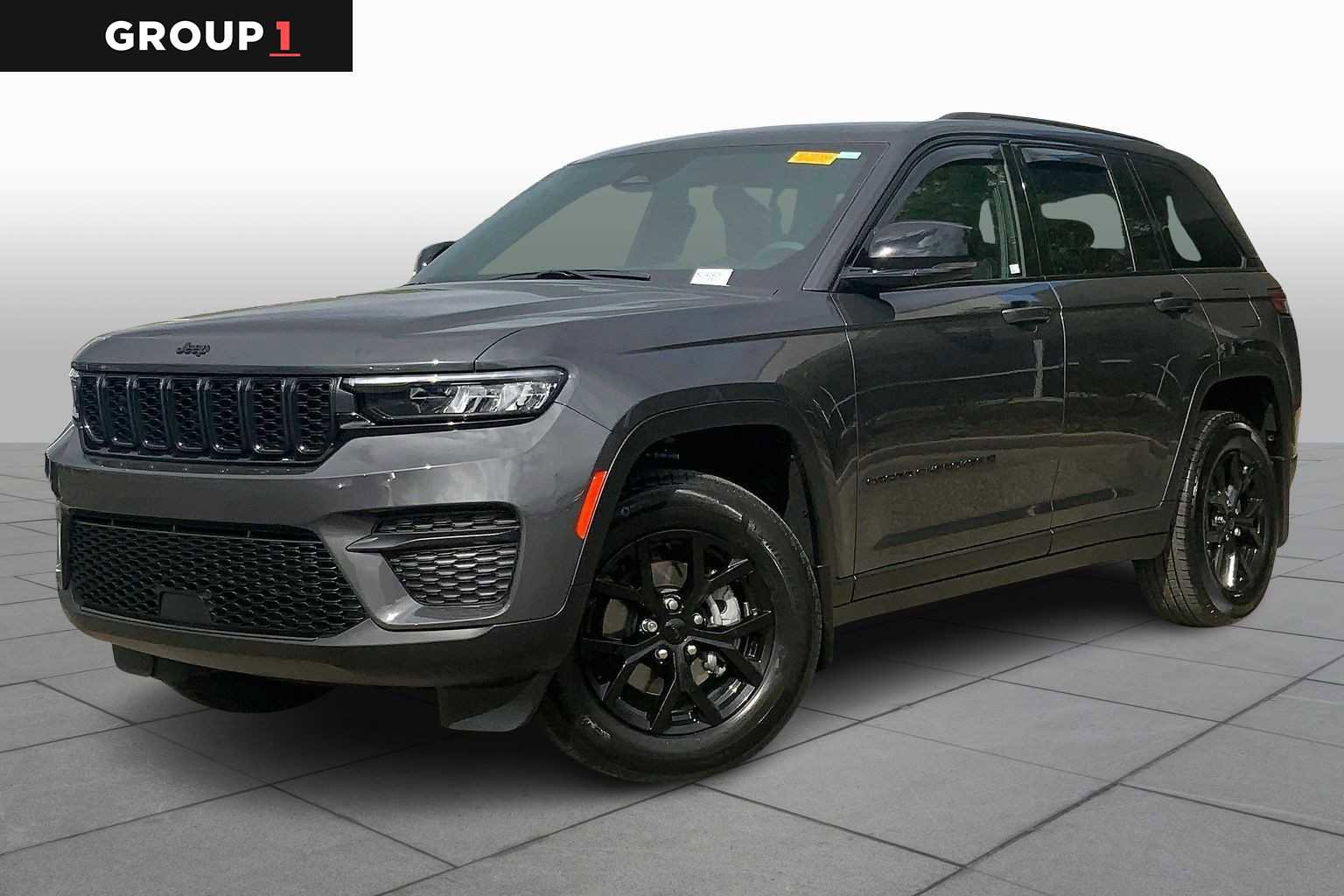 Used 2025 Jeep Grand Cherokee Altitude AWD/4WD video 1