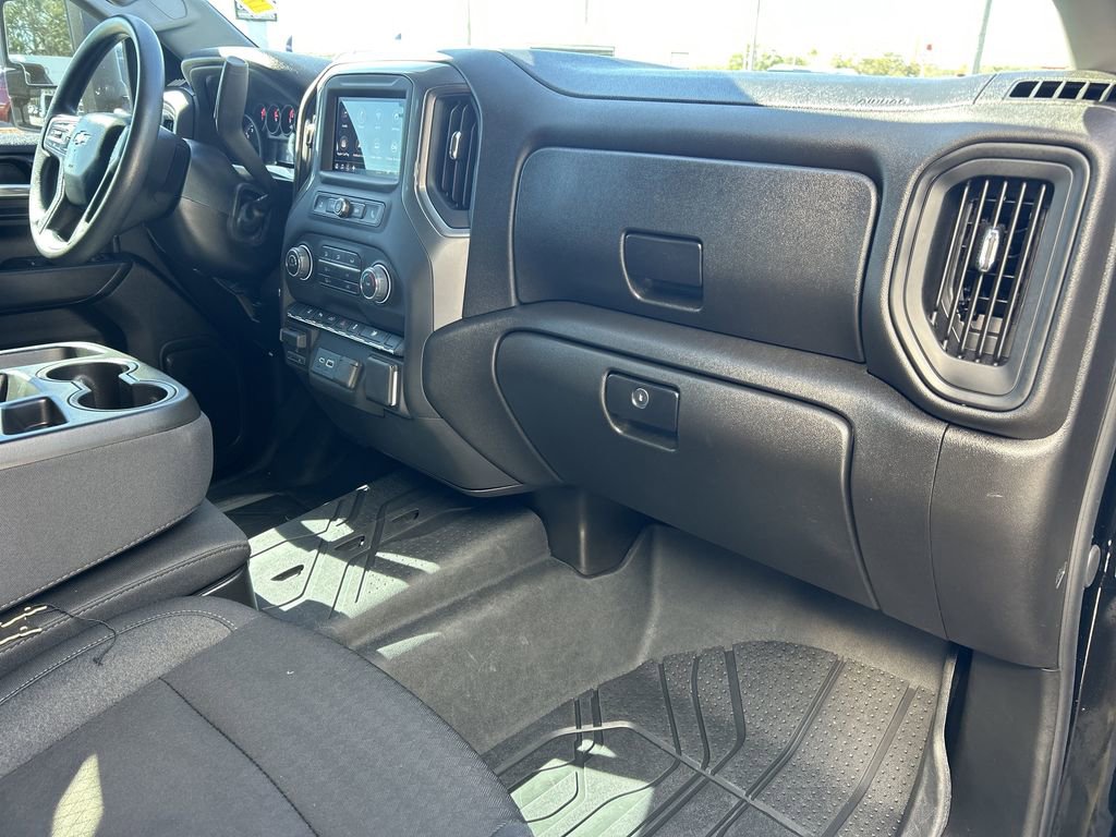 Certified 2025 Chevrolet Silverado 2500 Custom w/ Custom Value Package image 13