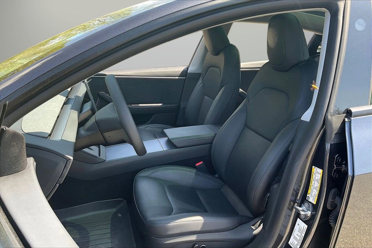 Used 2025 Tesla Model 3 Long Range image 23
