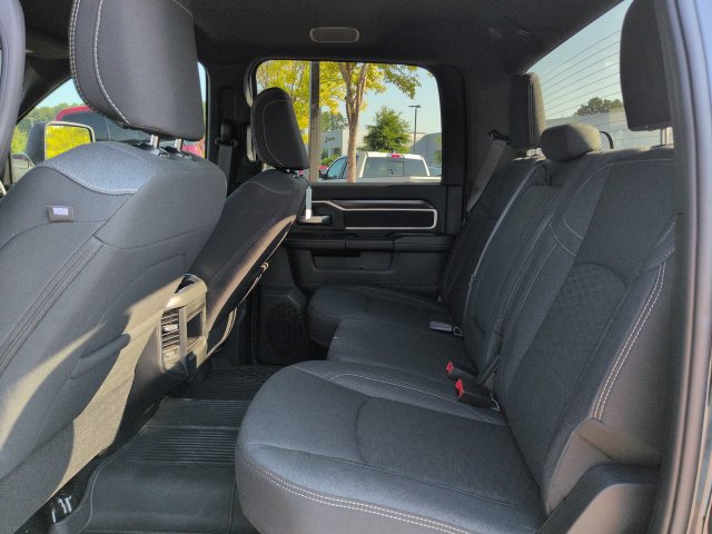 Certified 2025 RAM 3500 Big Horn AWD/4WD image 13