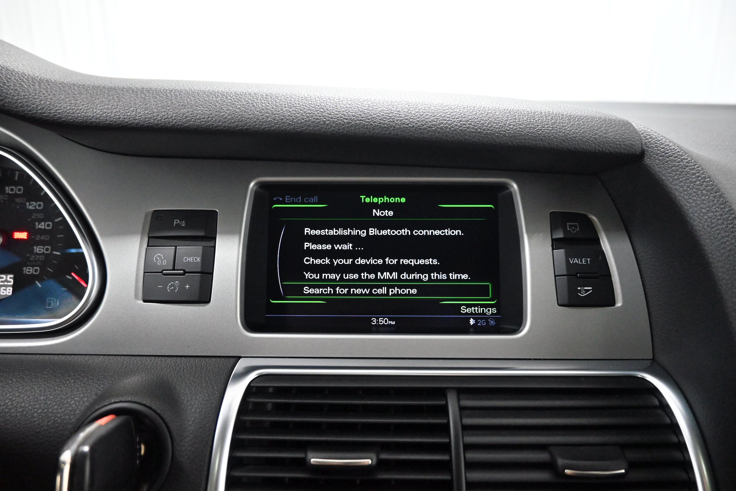 Used 2015 Audi Q7 TDI Premium Plus w/ Premium Plus Package AWD/4WD image 14