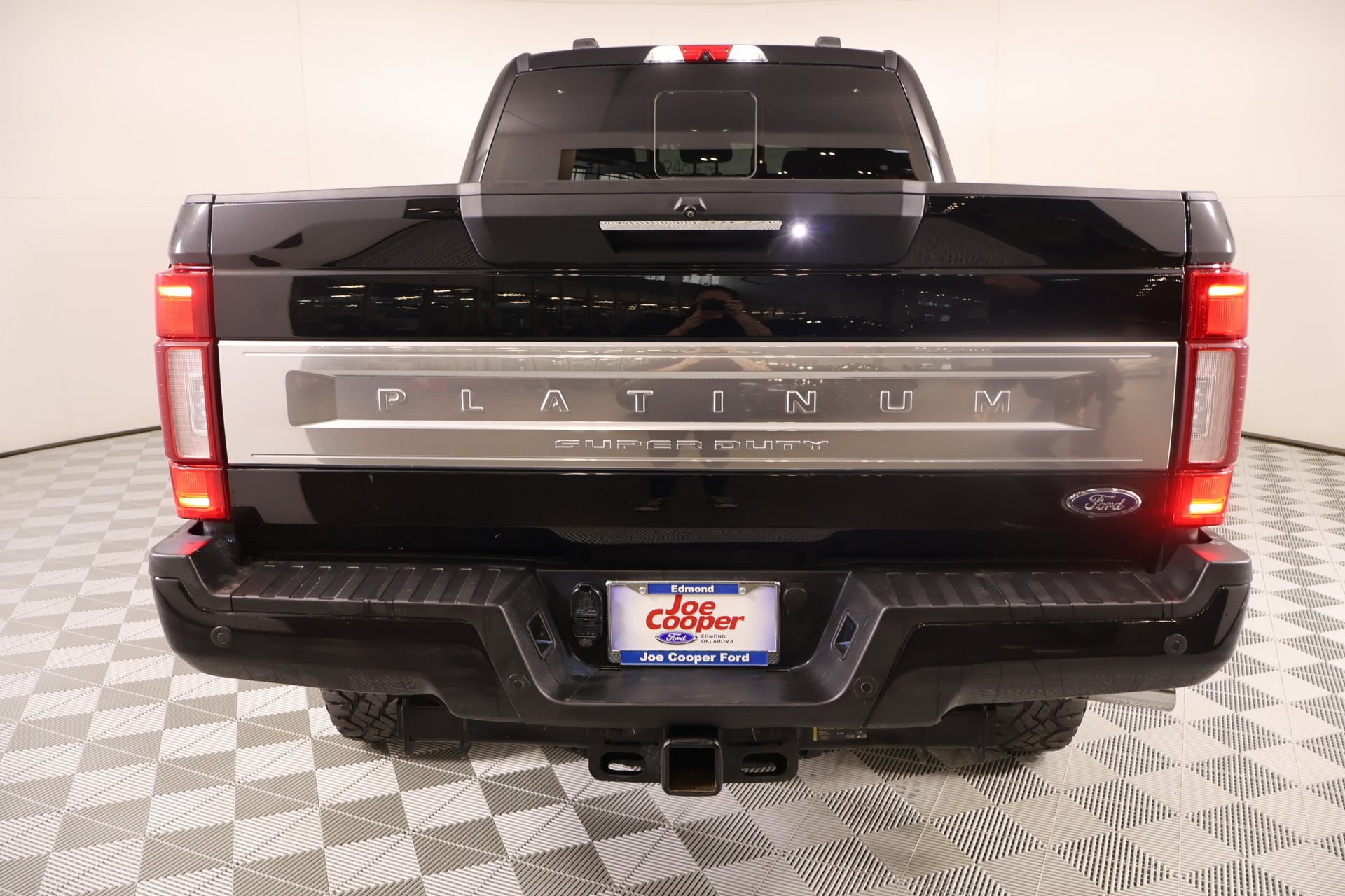 Used 2022 Ford F250 Platinum w/ Tremor Off-Road Package AWD/4WD image 24
