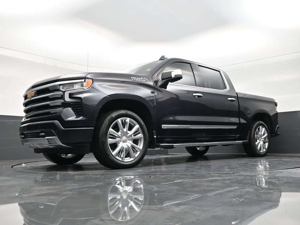 Used 2024 Chevrolet Silverado 1500 High Country w/ High Country Premium Package AWD/4WD image 21