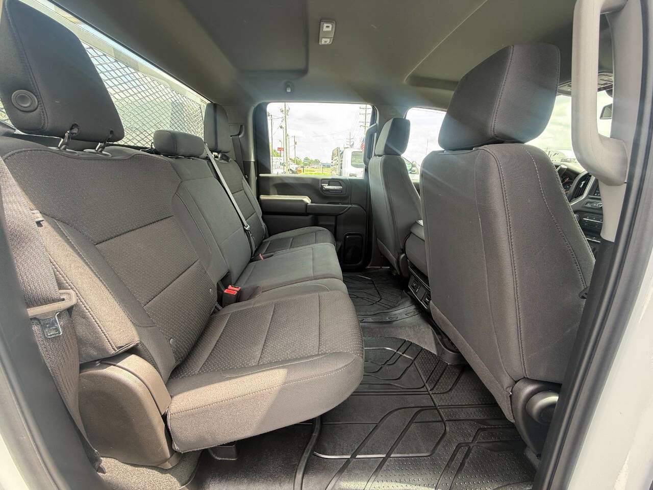 Used 2025 Chevrolet Silverado 2500 W/T w/ WT/CX Safety Package image 9