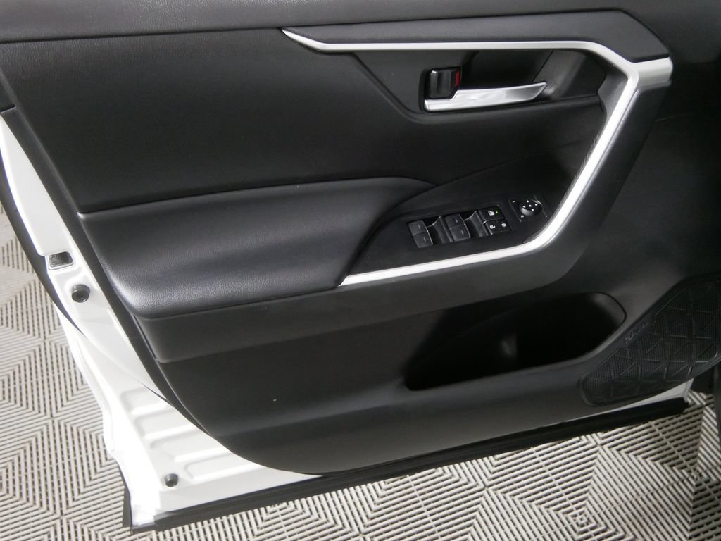 Used 2024 Toyota RAV4 XLE w/ Convenience Package AWD/4WD image 14