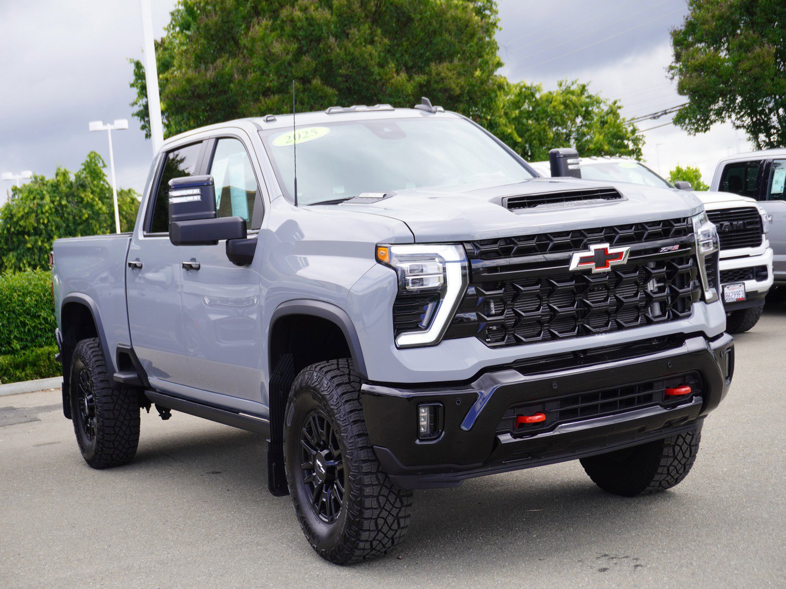 Used 2025 Chevrolet Silverado 2500 ZR2 w/ Technology Package
