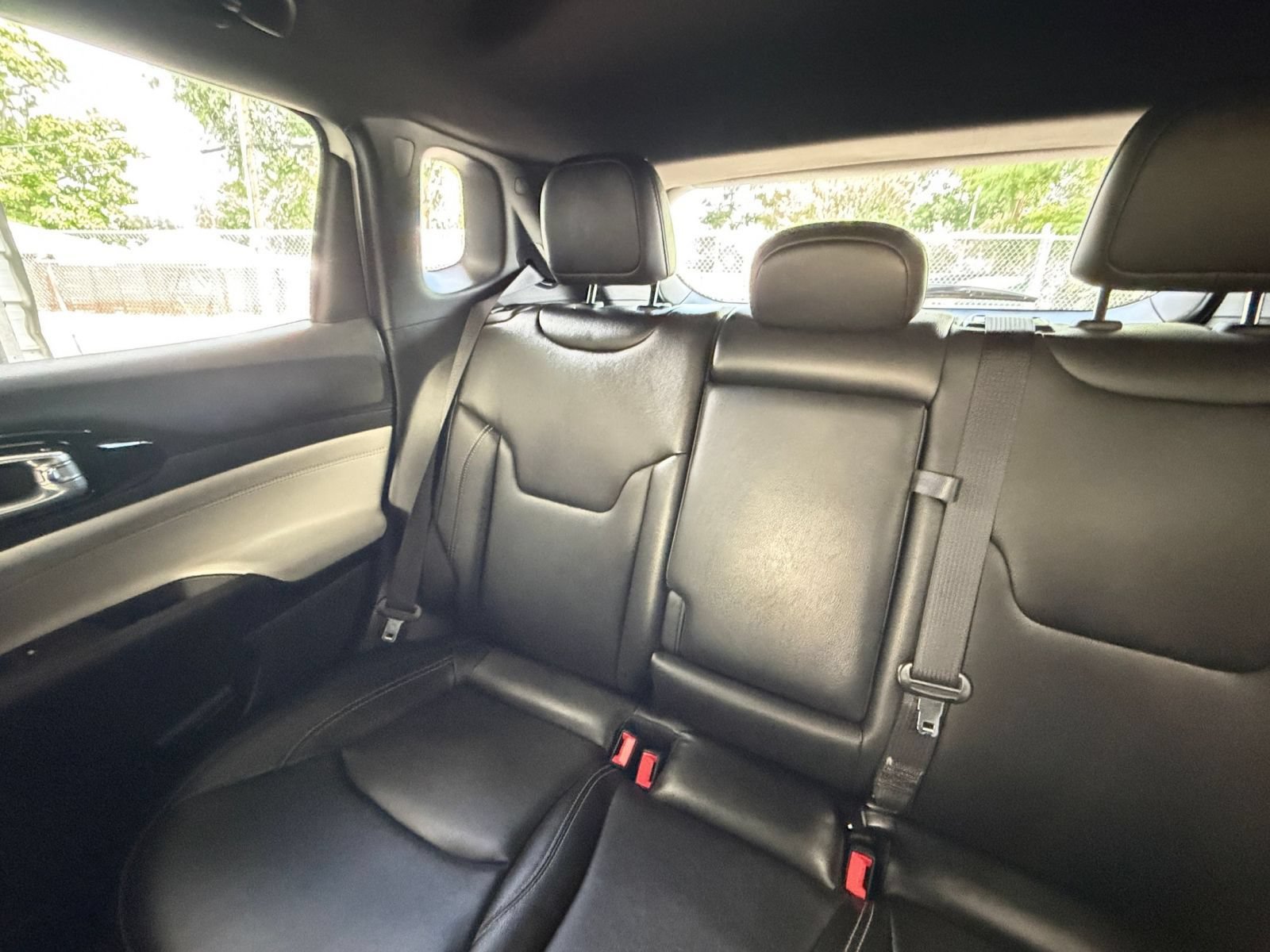 Used 2025 Jeep Compass Limited AWD/4WD image 39