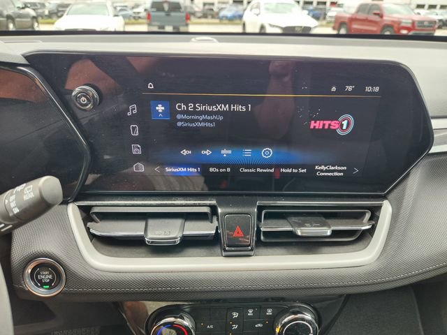 Used 2025 Chevrolet TrailBlazer LT AWD/4WD image 16