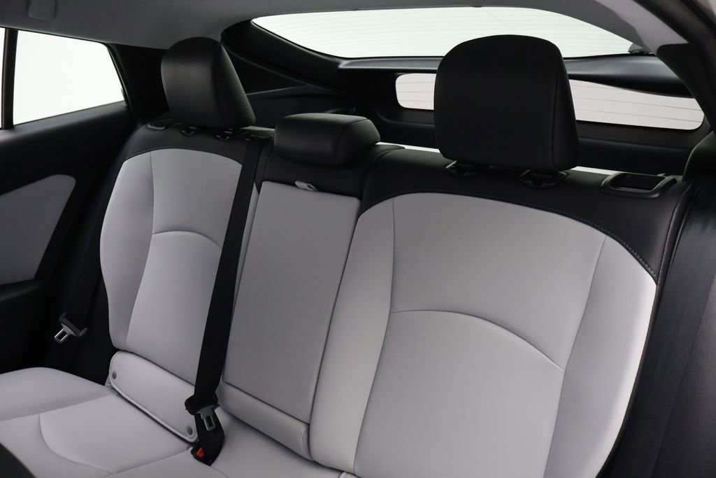 Used 2018 Toyota Prius Four FWD image 18
