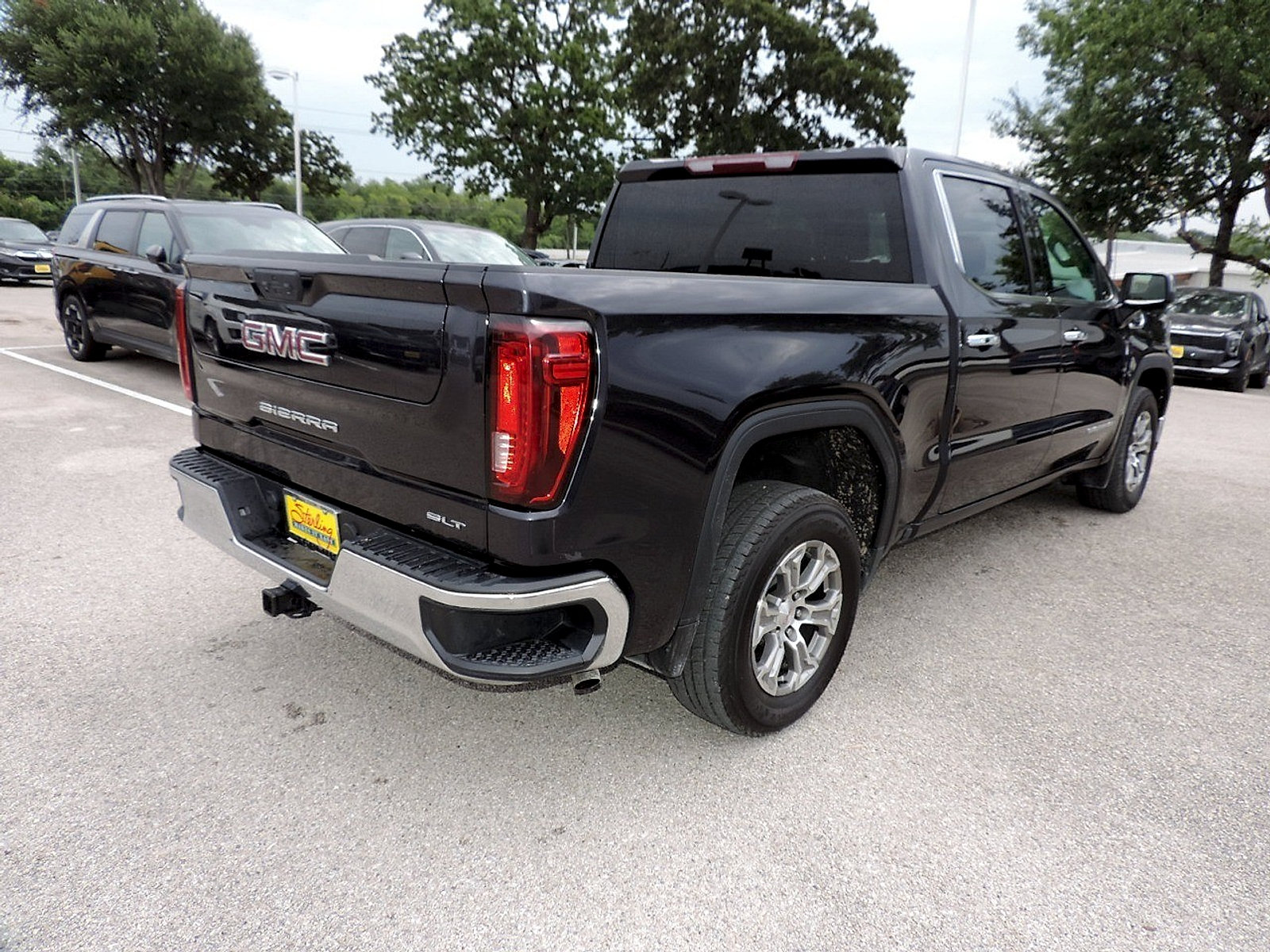 Used 2025 GMC Sierra 1500 SLT RWD image 5