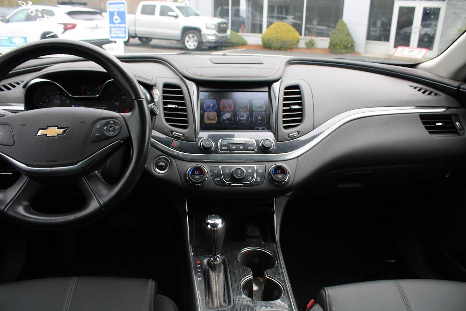 Used 2019 Chevrolet Impala LT FWD image 7