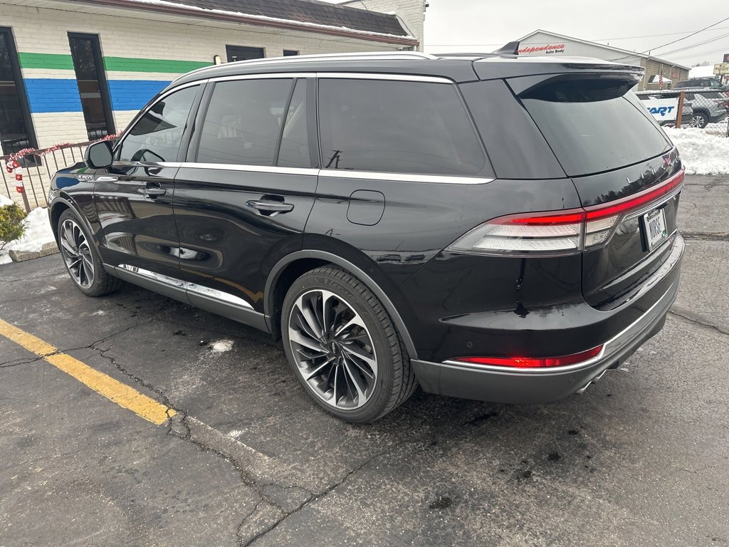 Used 2020 Lincoln Aviator Reserve w/ Equipment Group 202A image 3