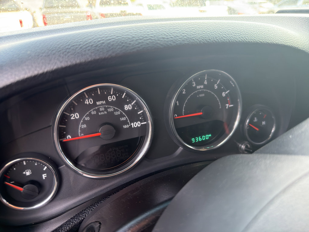 Used 2015 Jeep Wrangler Unlimited Sport image 10