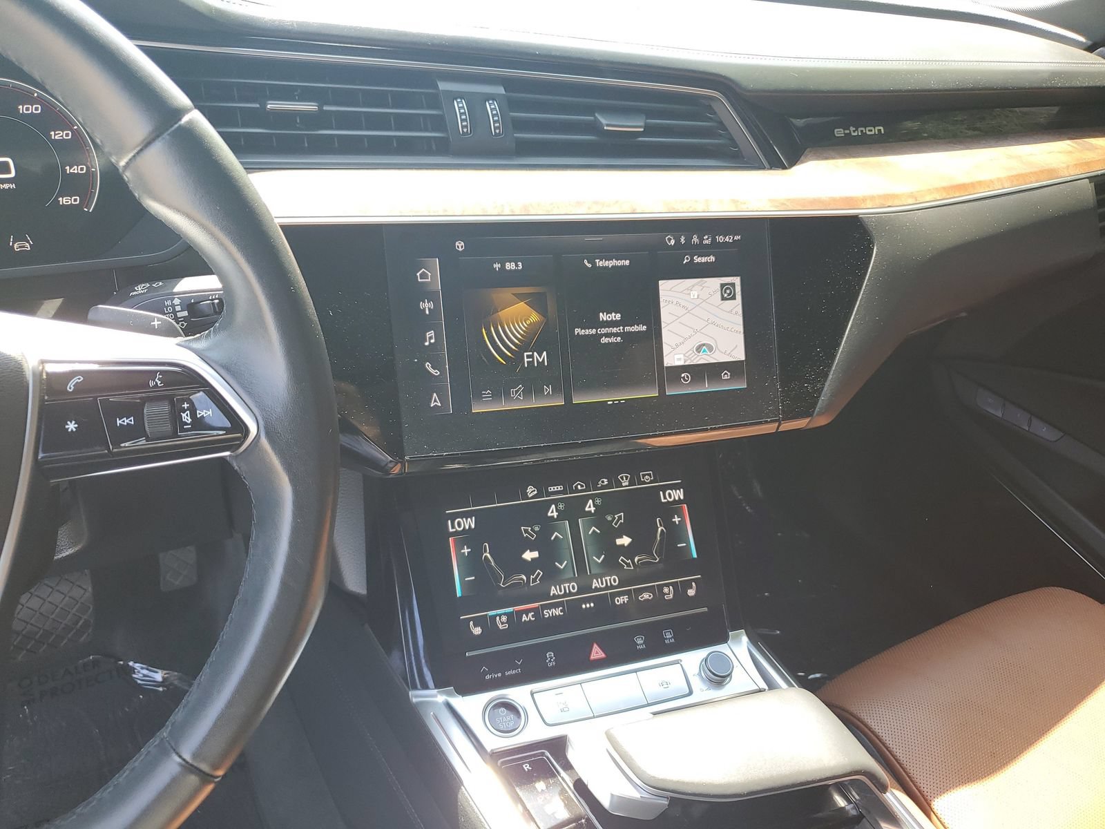 Used 2022 Audi e-tron Prestige w/ Prestige Package AWD/4WD image 25