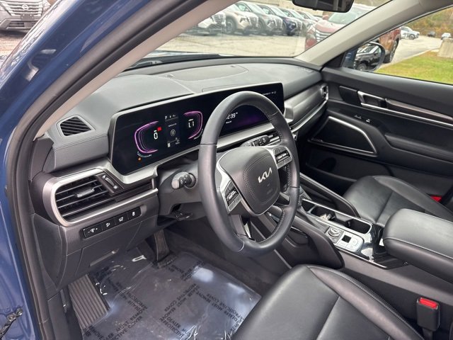 Used 2025 Kia Telluride S image 72