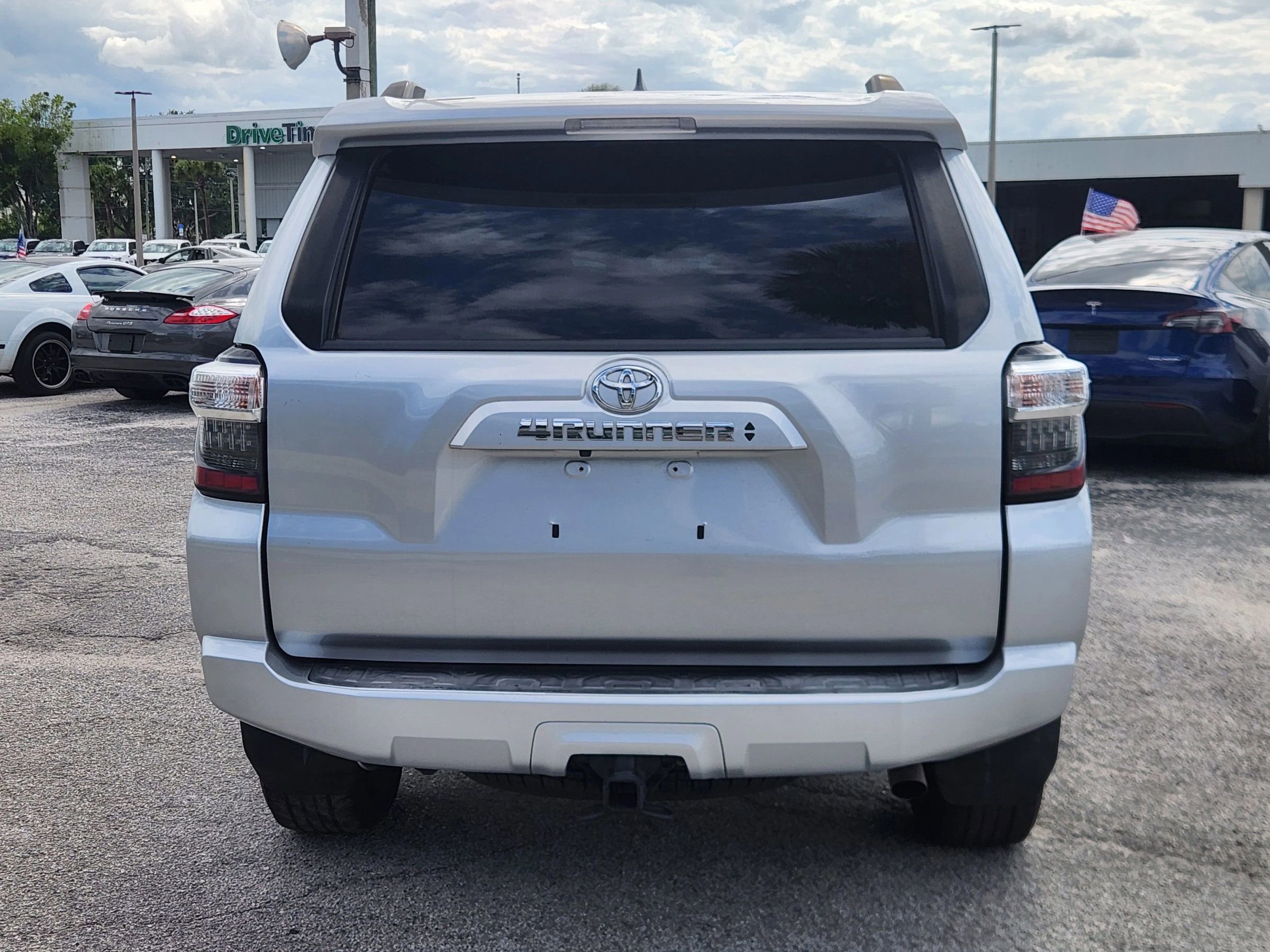 Used 2020 Toyota 4Runner SR5 Premium RWD image 7