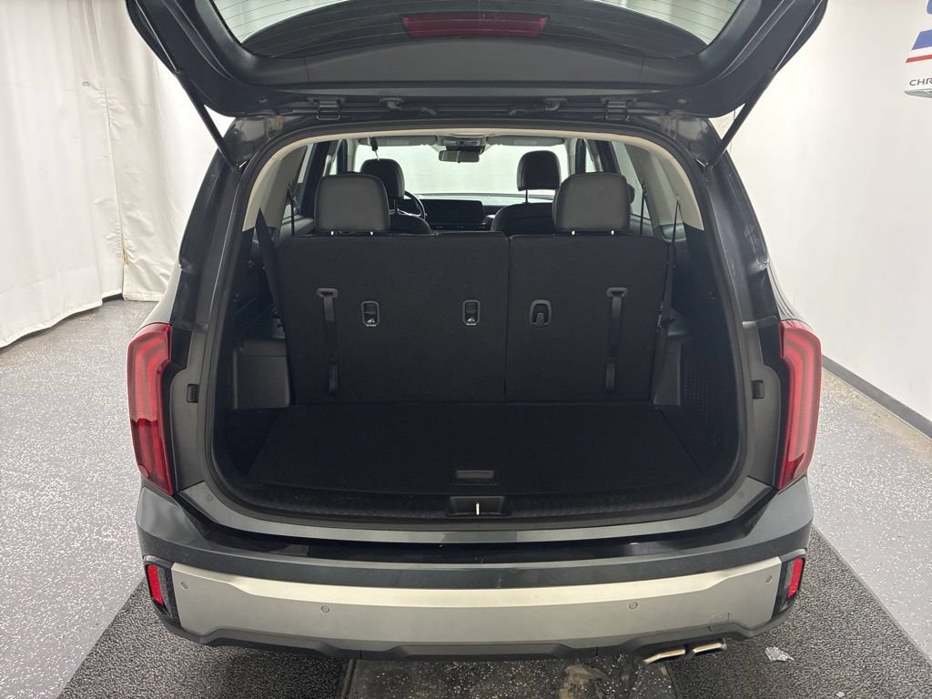 Used 2023 Kia Telluride S w/ S Sunroof Package AWD/4WD image 6