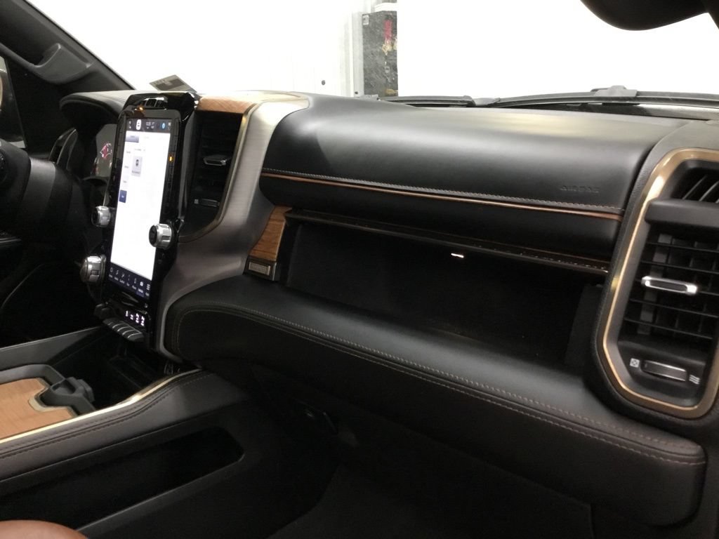 Used 2022 RAM 1500 Longhorn AWD/4WD image 46