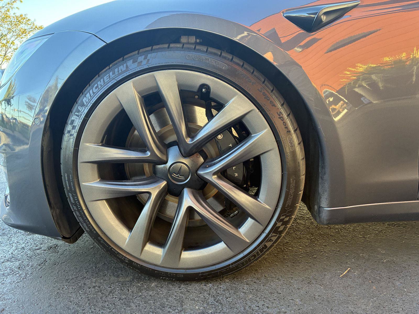 Used 2021 Tesla Model S Plaid AWD/4WD image 3