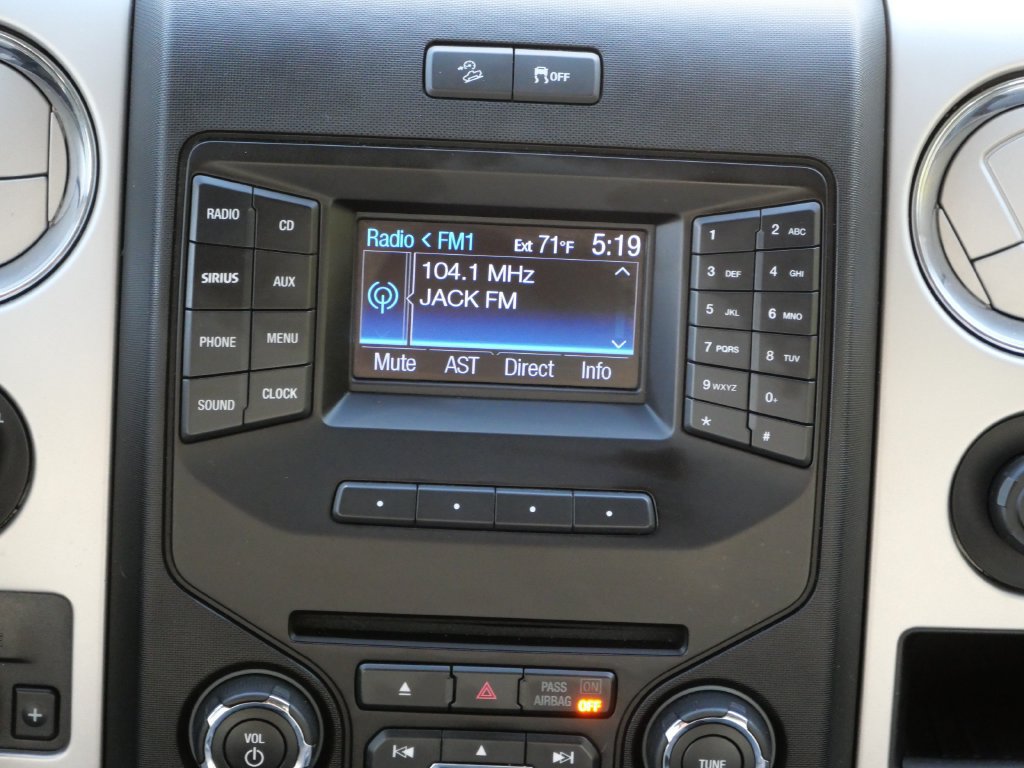 Used 2013 Ford F150 XLT w/ Luxury Equipment Group AWD/4WD image 15