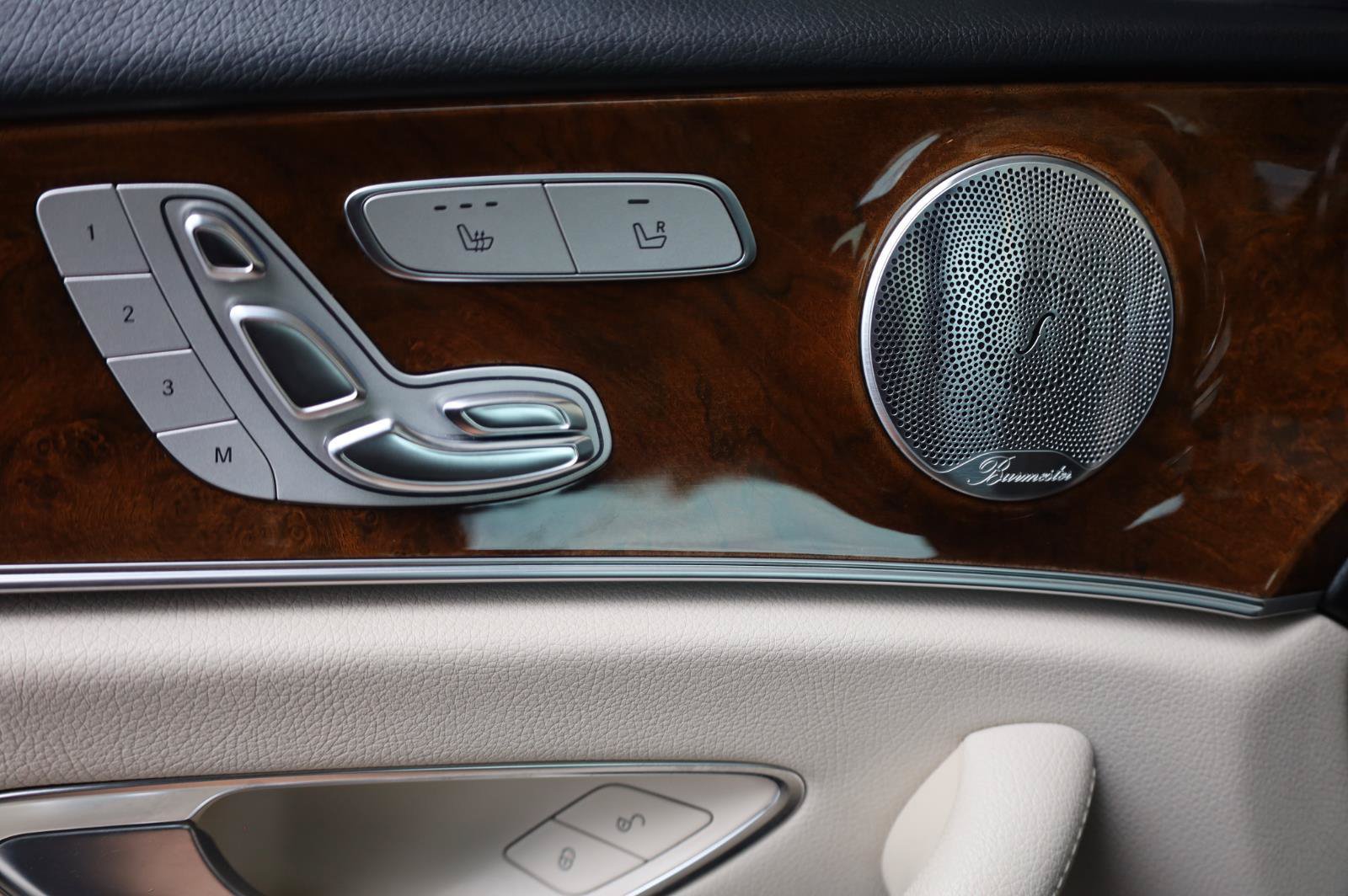 Used 2019 Mercedes-Benz E 300 4MATIC image 40