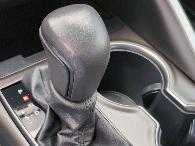 Used 2024 Toyota Camry SE w/ Convenience Package image 27
