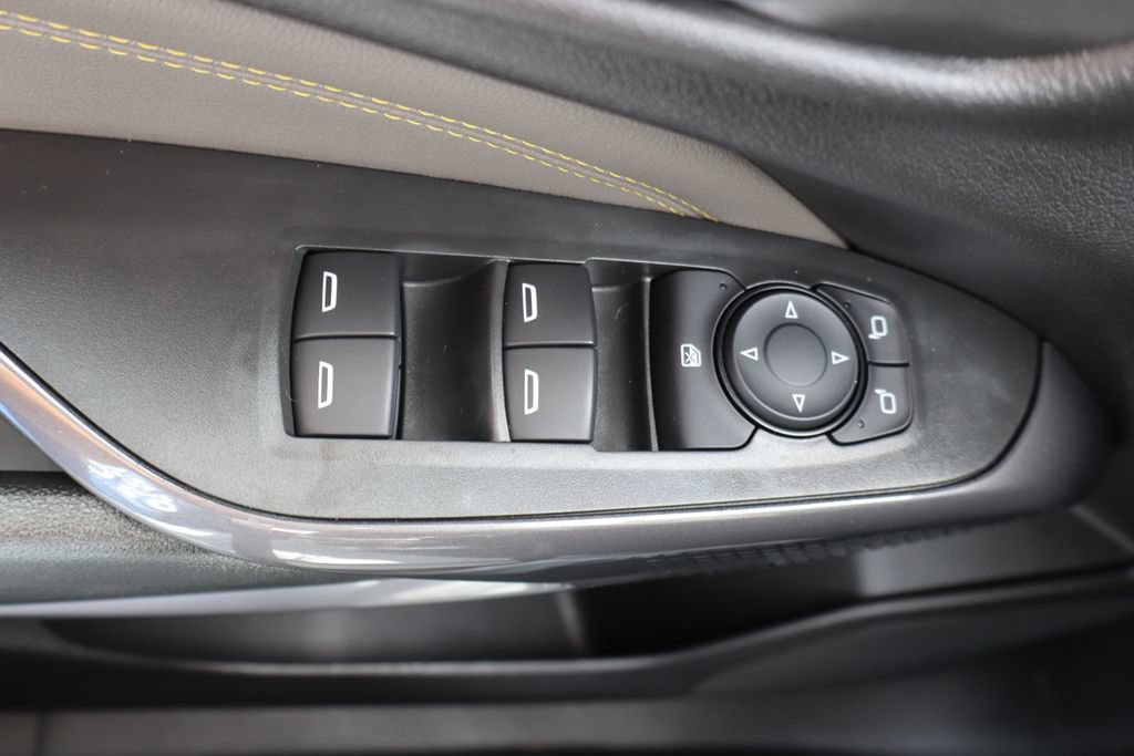 Used 2024 Chevrolet Trax ACTIV w/ Driver Confidence Package FWD image 24
