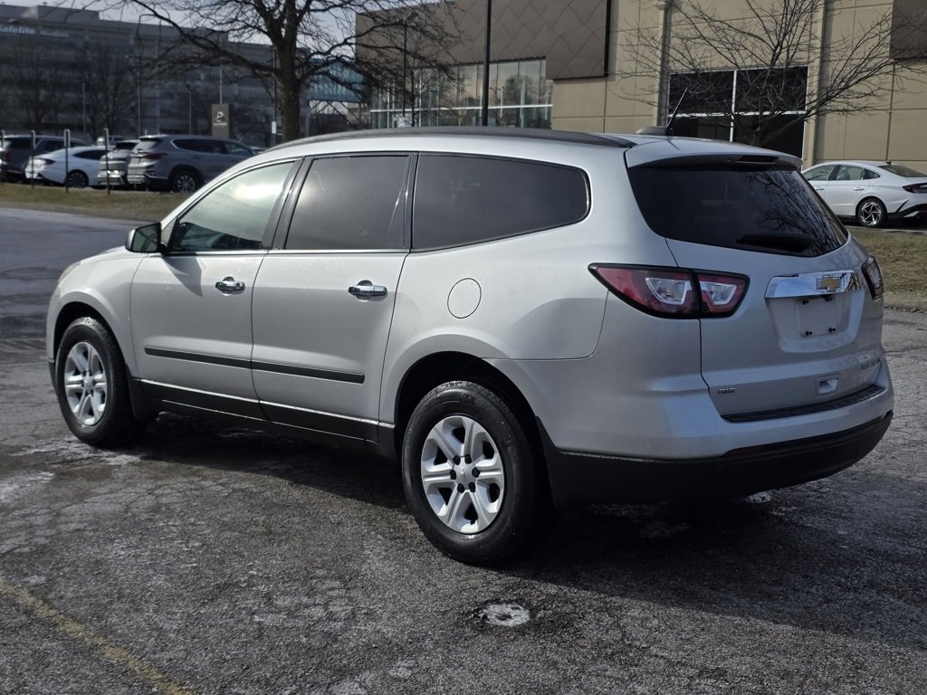 Used 2016 Chevrolet Traverse LS image 3
