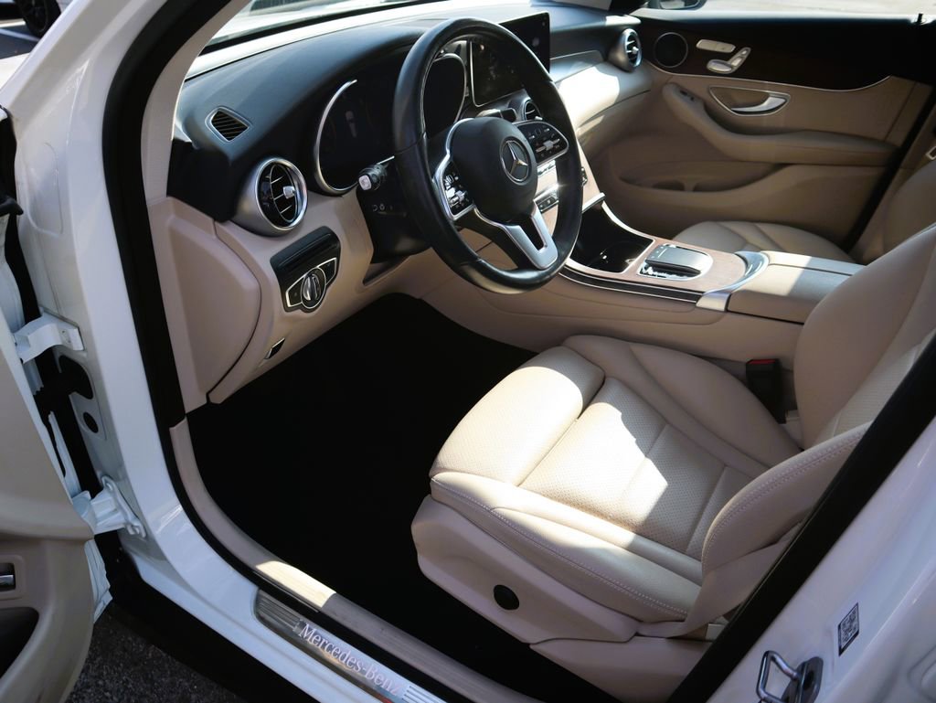 Certified 2022 Mercedes-Benz GLC 300 4MATIC w/ Premium Package Lite image 13