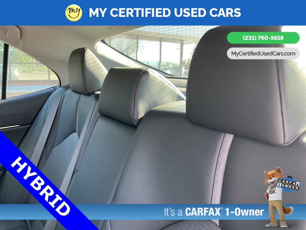 Used 2023 Toyota Camry XLE image 12