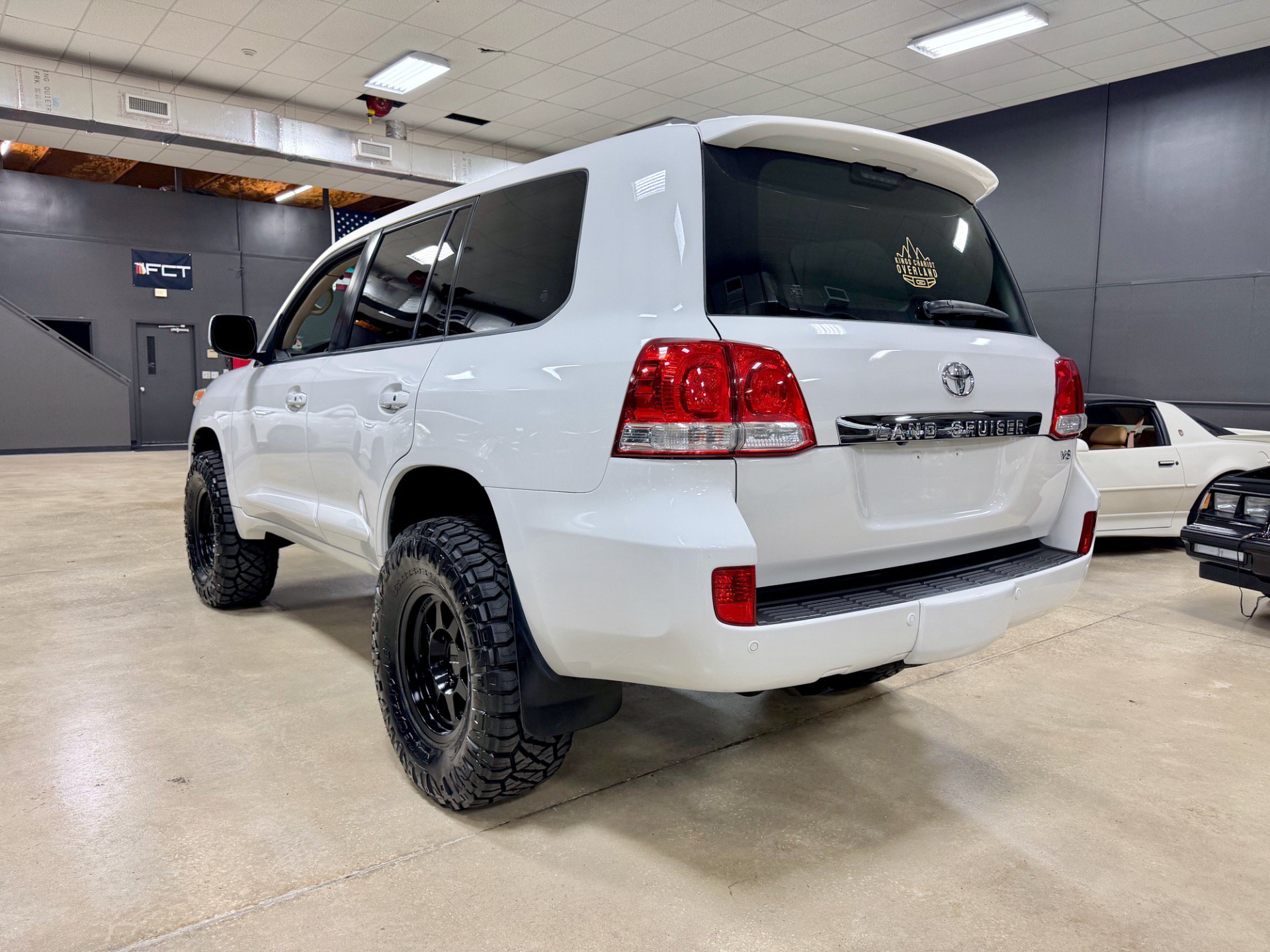 Used 2009 Toyota Land Cruiser w/ Upgrade Pkg AWD/4WD image 10