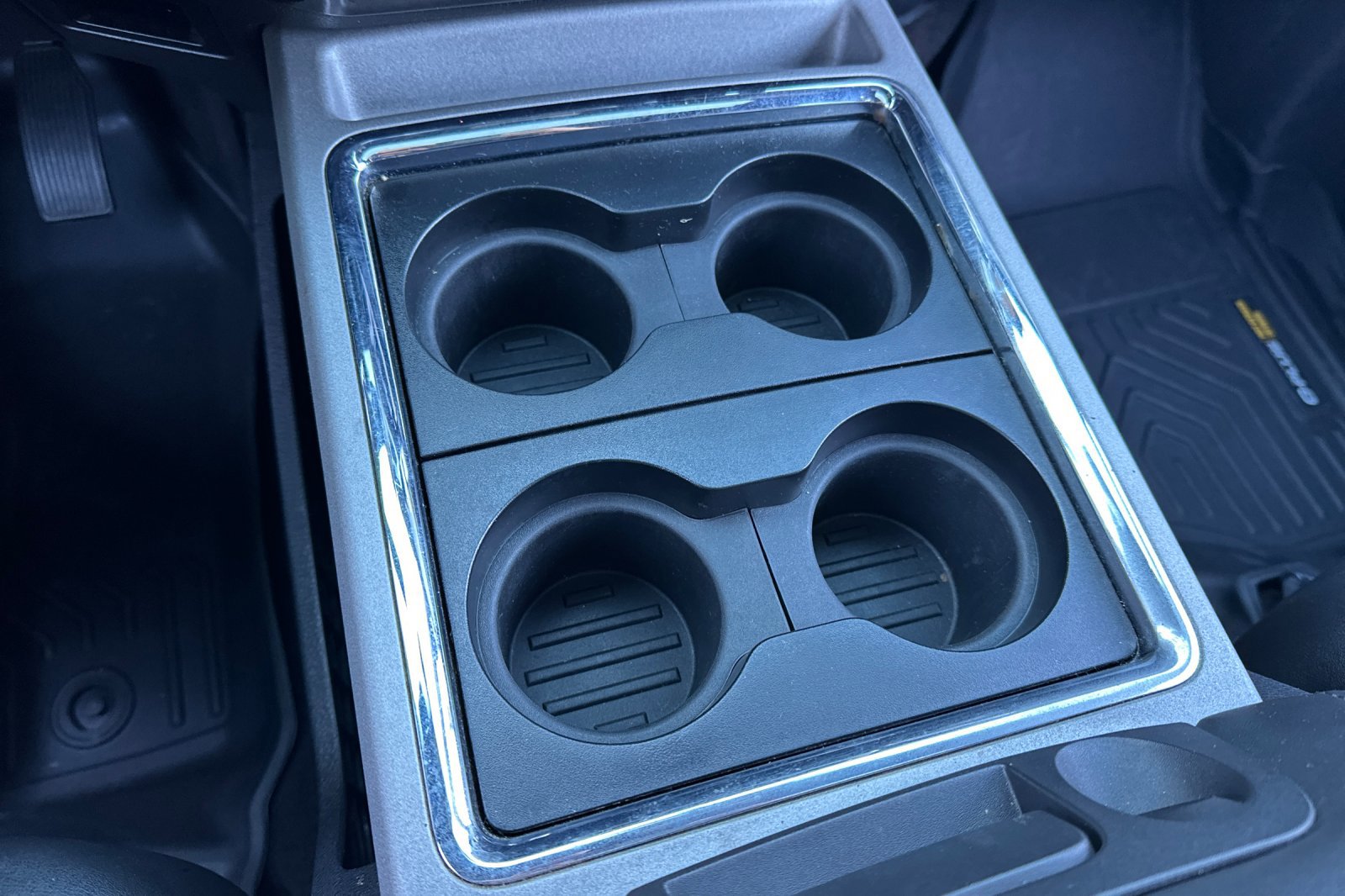 Used 2015 Ford F250 Platinum w/ FX4 Off-Road Package image 27