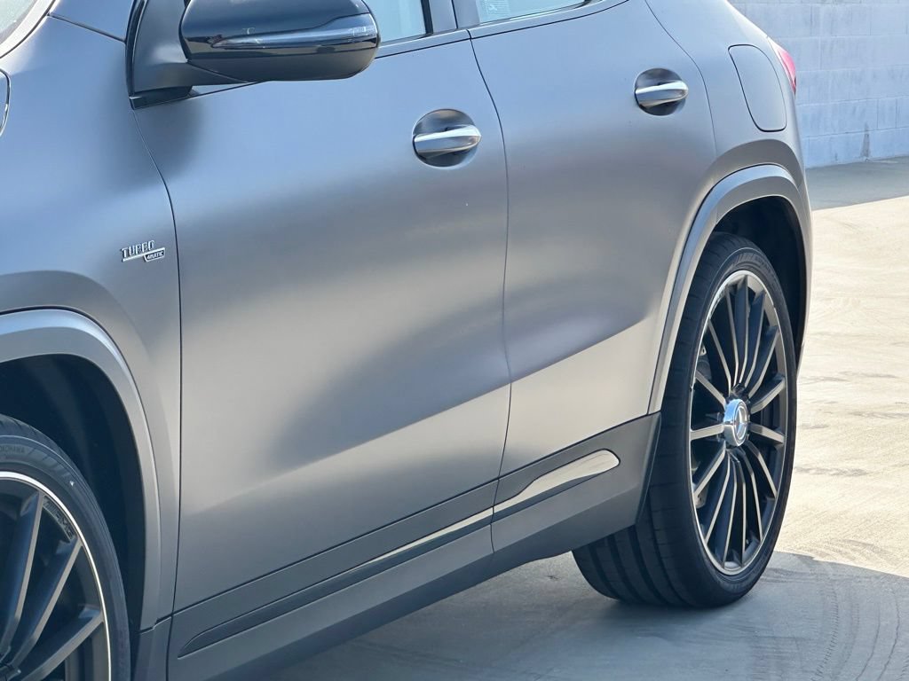 New 2025 Mercedes-Benz GLA 35 AMG 4MATIC image 9