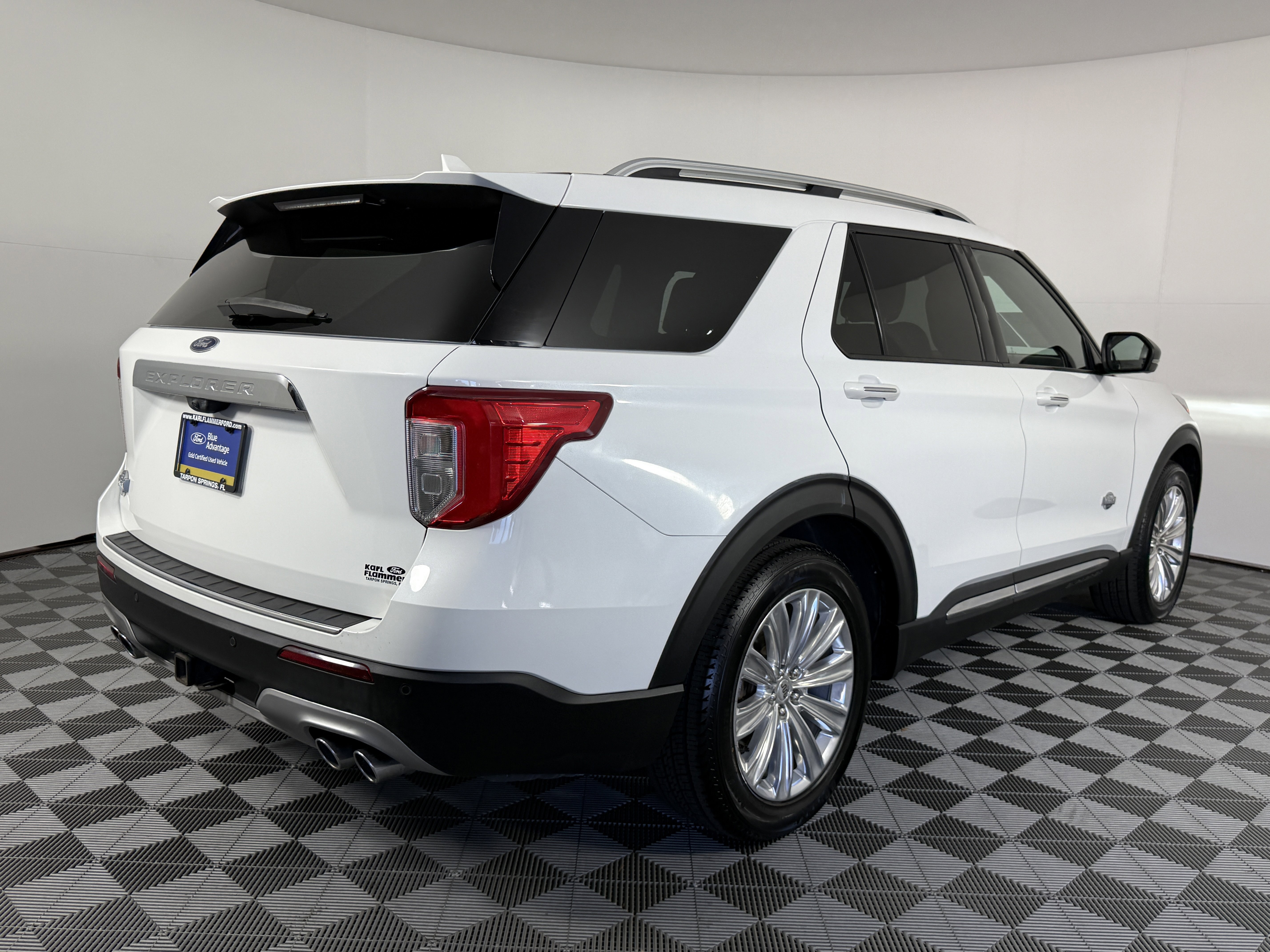 Certified 2023 Ford Explorer King Ranch w/ Technology Package RWD image 3