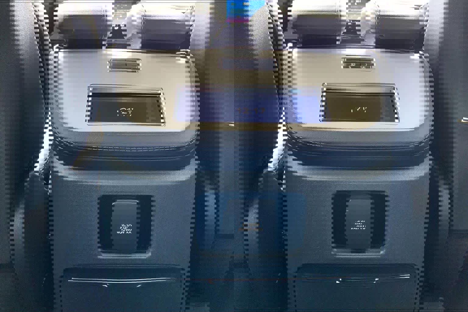 New 2025 Lincoln Navigator L Reserve w/ Jet Appearance Package image 18