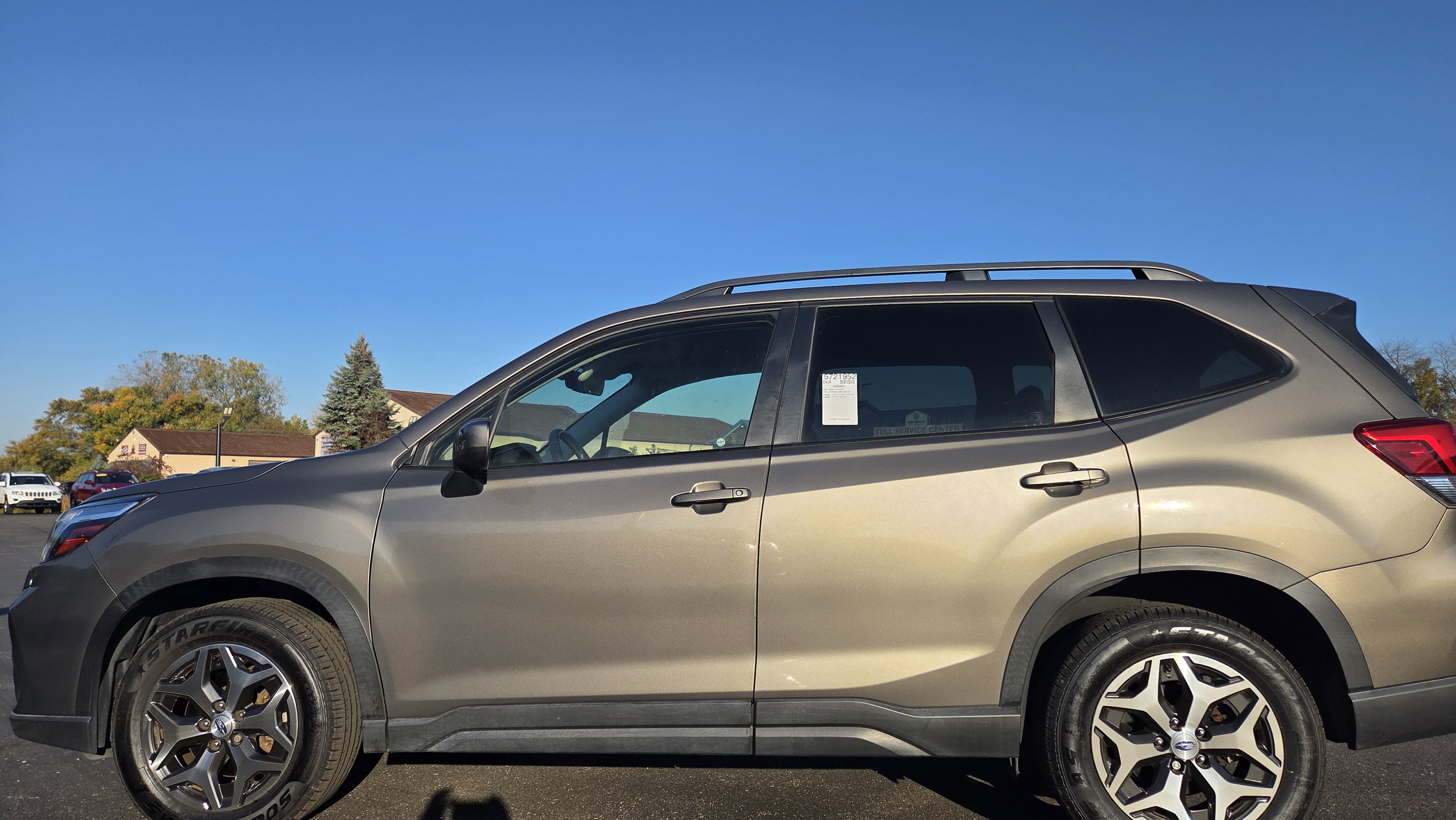 Used 2021 Subaru Forester Premium AWD/4WD image 17