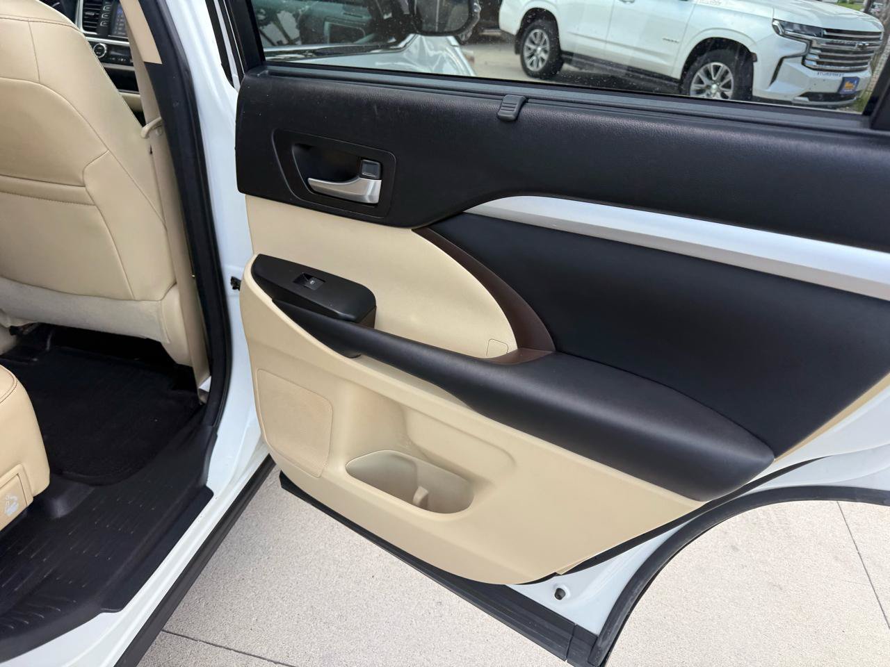 Used 2015 Toyota Highlander XLE AWD/4WD image 20