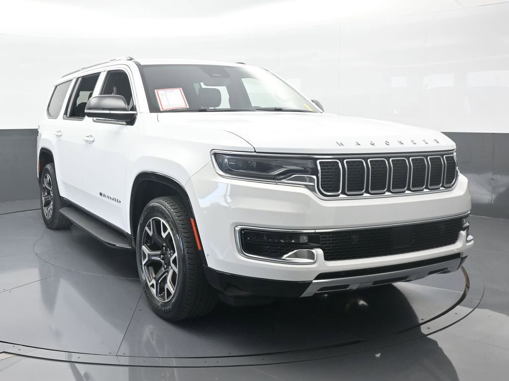Used 2023 Jeep Wagoneer Series III w/ Preferred Equipment Group image 9
