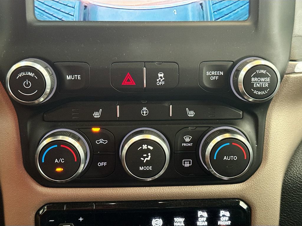Used 2022 RAM 2500 Laramie AWD/4WD image 18