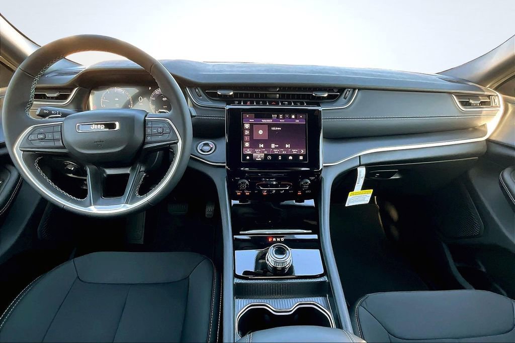 New 2025 Jeep Grand Cherokee Laredo X image 5