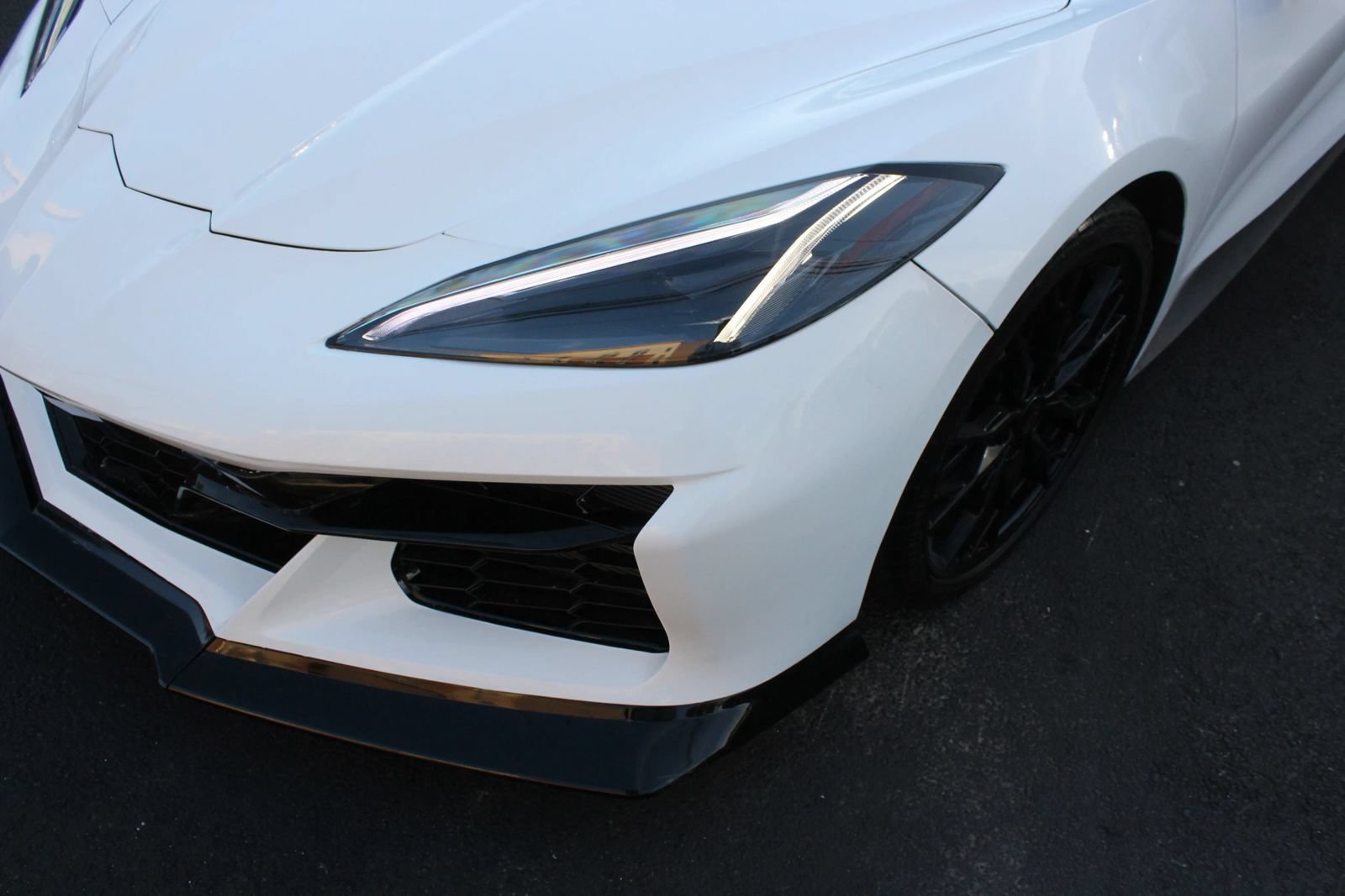 Used 2024 Chevrolet Corvette Stingray Coupe w/ Battery Protection Package RWD image 5