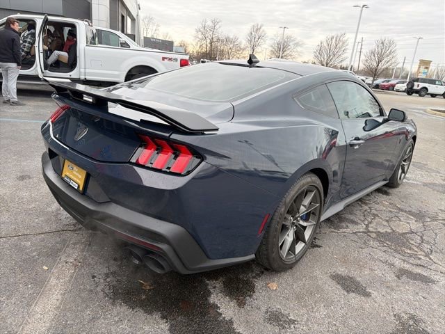 Used 2024 Ford Mustang Dark Horse image 6