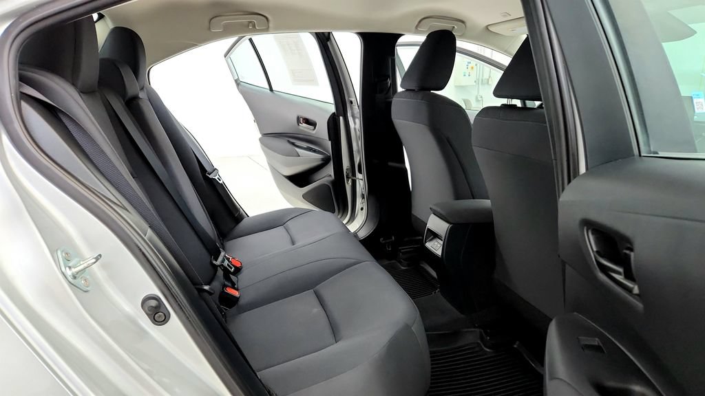 Used 2023 Toyota Corolla LE FWD image 18