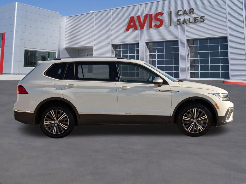 Used 2024 Volkswagen Tiguan Wolfsburg Edition image 5