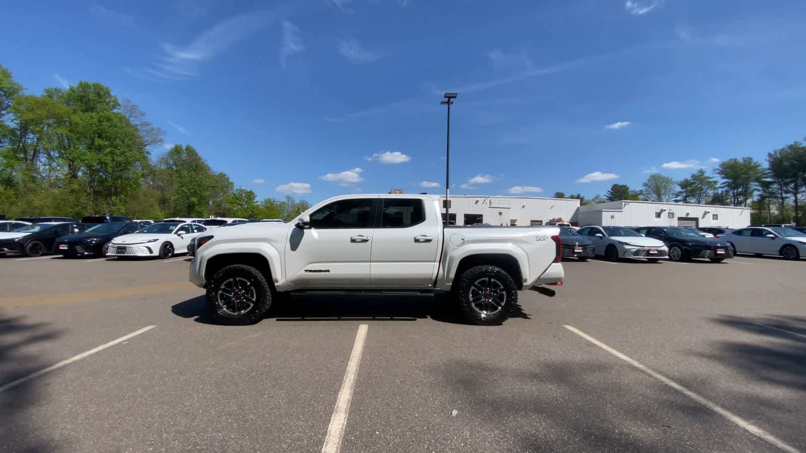 Used 2024 Toyota Tacoma TRD Sport w/ TRD Sport Upgrade Package AWD/4WD image 13